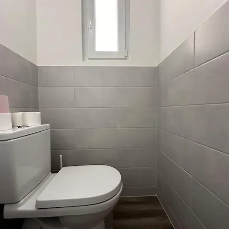 Apartman Dubai, Bel Et Spacieux Reims